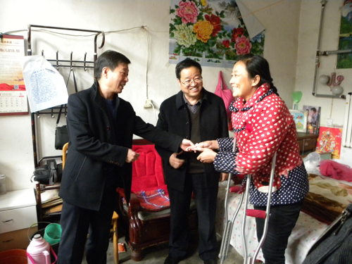 市残联考核组对闻喜残疾人工作进行考核(图2)